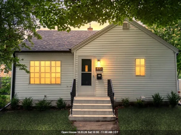 810 E 1st St, Kimberly, WI 54136