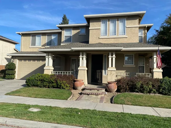 553 Almondcrest St, Oakdale, CA 95361