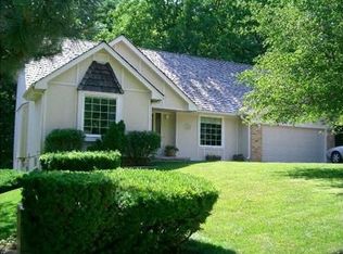 1010 Day Dr, Bellevue, NE 68005