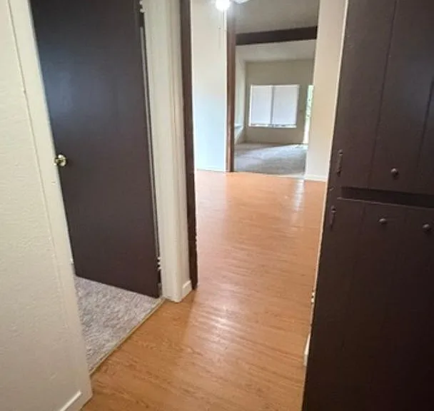 10918-10920 Scotsman Way — Photo 15