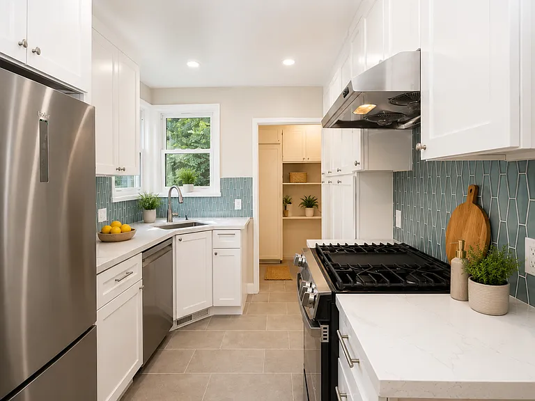 125 Beauforest Dr — Photo 12
