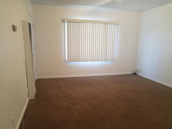 3rd image of 727 Whipple Ave APT 2