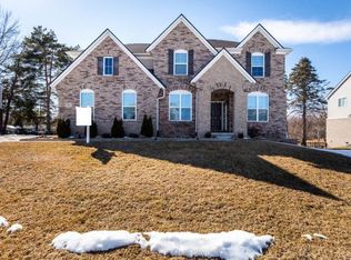 741 Balsam Cir, Rochester Hills, MI 48307