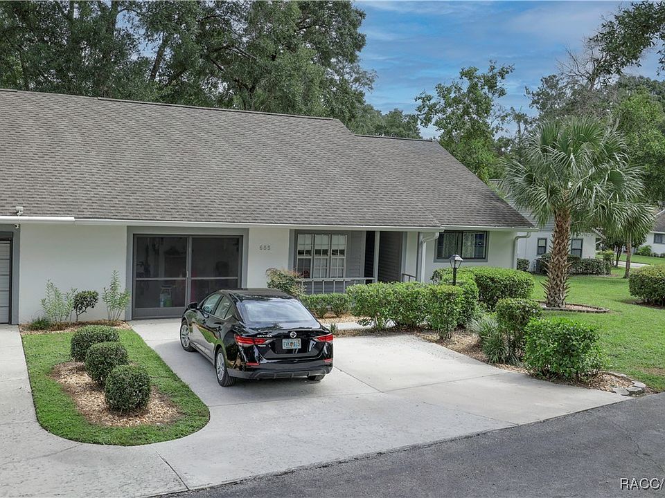 1st image of 655 W Wild Pine Cir