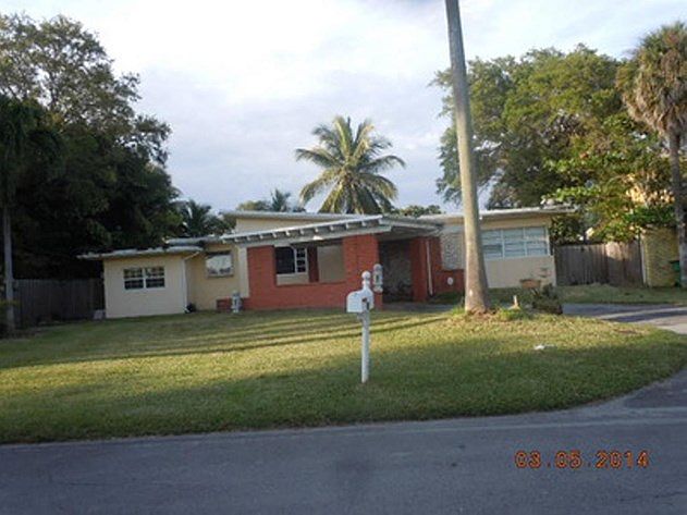 2nd image of 1101 NE 90th St
