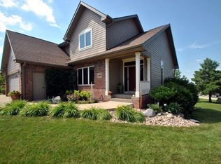 1300 W 17th St, Yankton, SD 57078