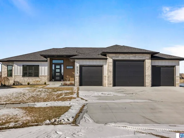 531 White Cap Bay, Lincoln, NE 68527