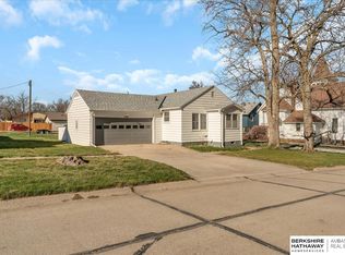 406 Vine St, Yutan, NE 68073
