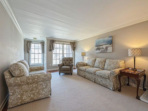 5th image of 20 Ironwood Ct