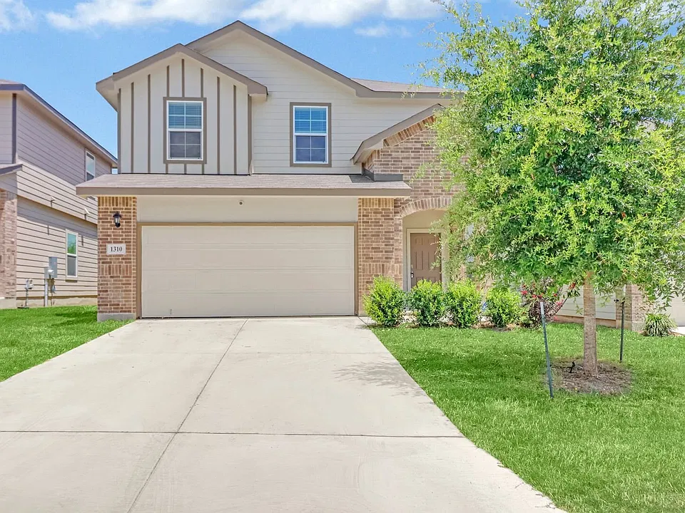 1310 Brown Pelican Way