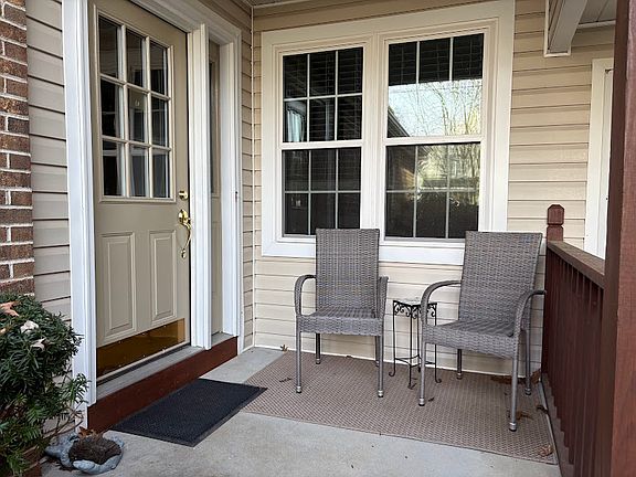 2nd image of 1665 Saint Andrews Dr