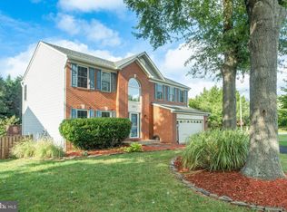 2911 Barrley Dr, Dumfries, VA 22026