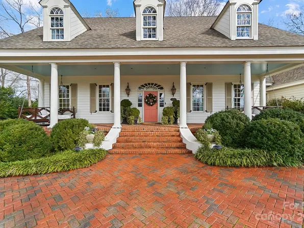 4745 Carmel Club Dr #13, Charlotte, NC 28226