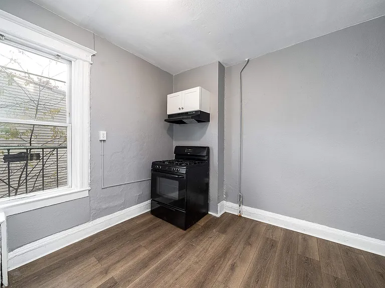 164 Highland Ave #4 — Photo 9