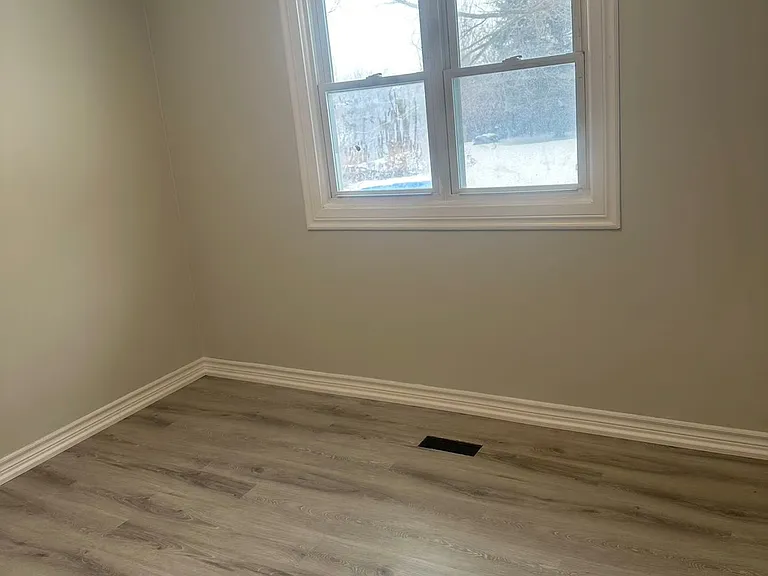 15395 Bayview Ave — Photo 10