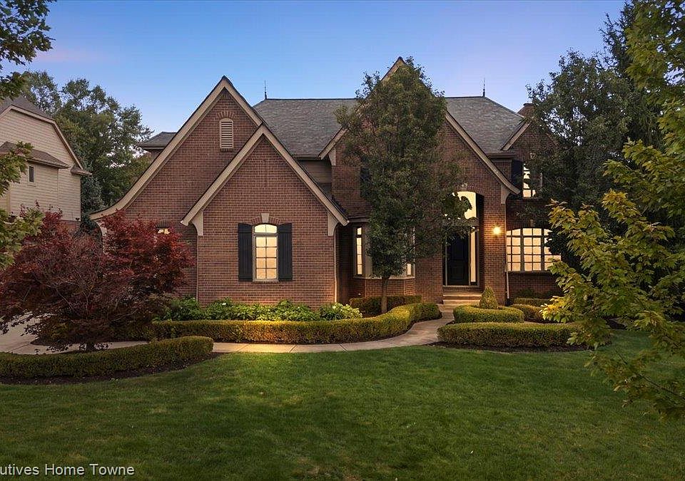 1st image of 2919 Addison Cir N
