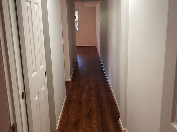 5th image of 16 Natalie Ct