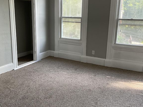 3rd image of 16 Drummond St #4