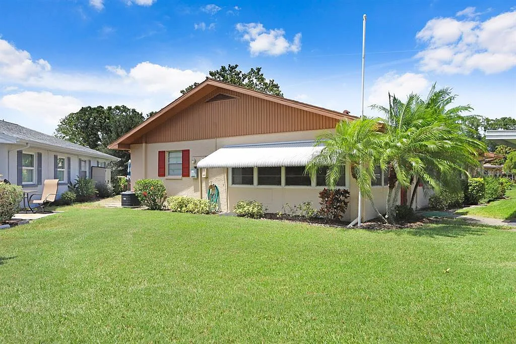 1 bed, 1.5 bath, 800 sqft, $1,600 — Photo 3