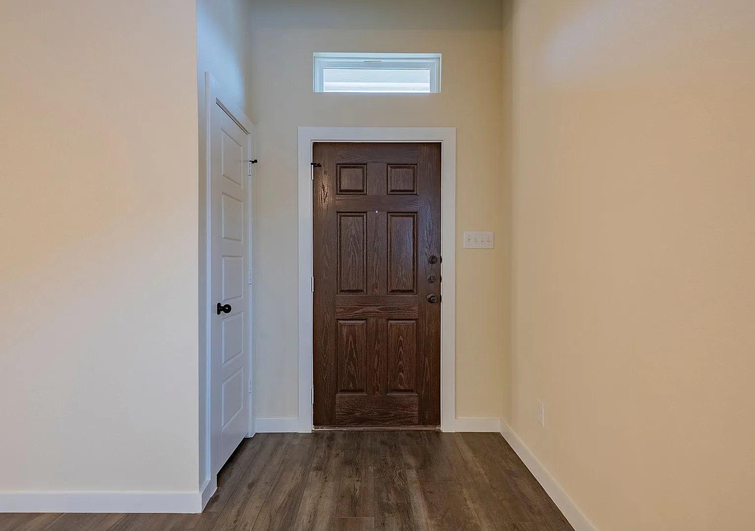 Gorgeous 3 Bedroom Duplex Located In Midlothian Isd! — Photo 4