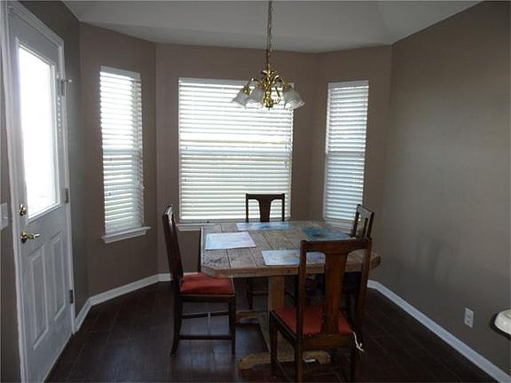 5th image of 308 Mitchell Dr