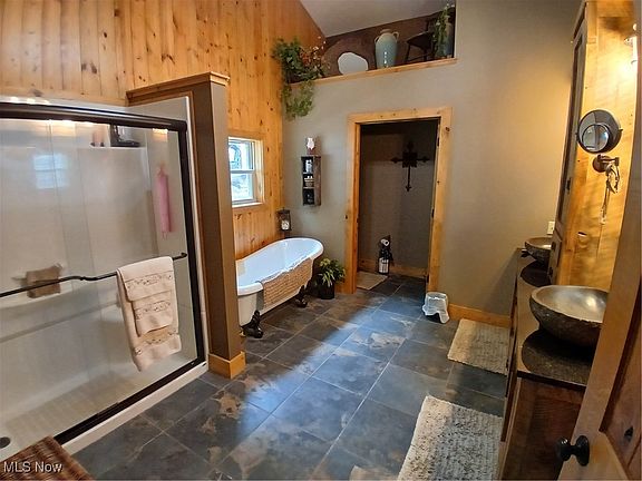 30th image of this home