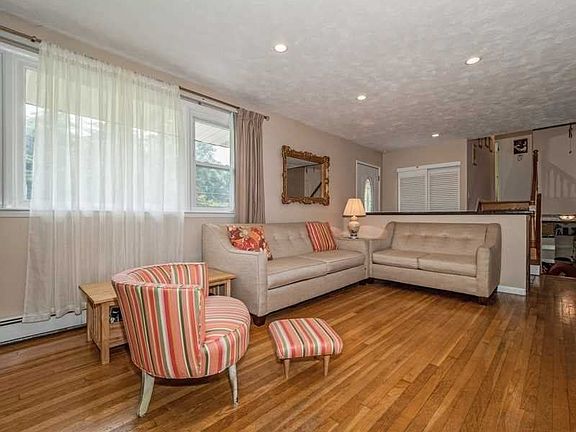 5th image of 39 Hillside Rd