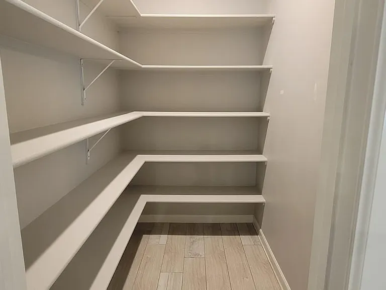 909 Cobalt Hill Ave — Photo 5