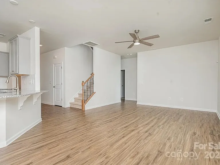 15115 Moulin Court Dr — Photo 19