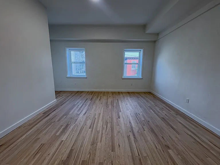 536 N 19th St #3 — Photo 13