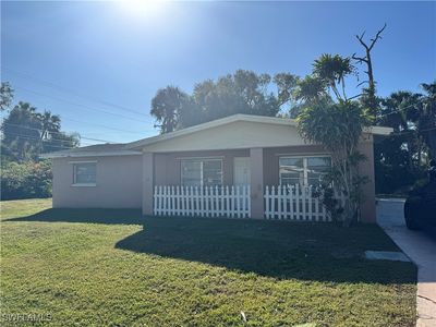 1871 Queen Ct, North Fort Myers, FL, 33917