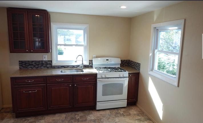 1st image of 389 Harrison Ave