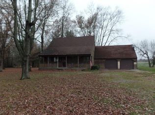 1335 Bethel Creek Rd, Raleigh, IL 62977