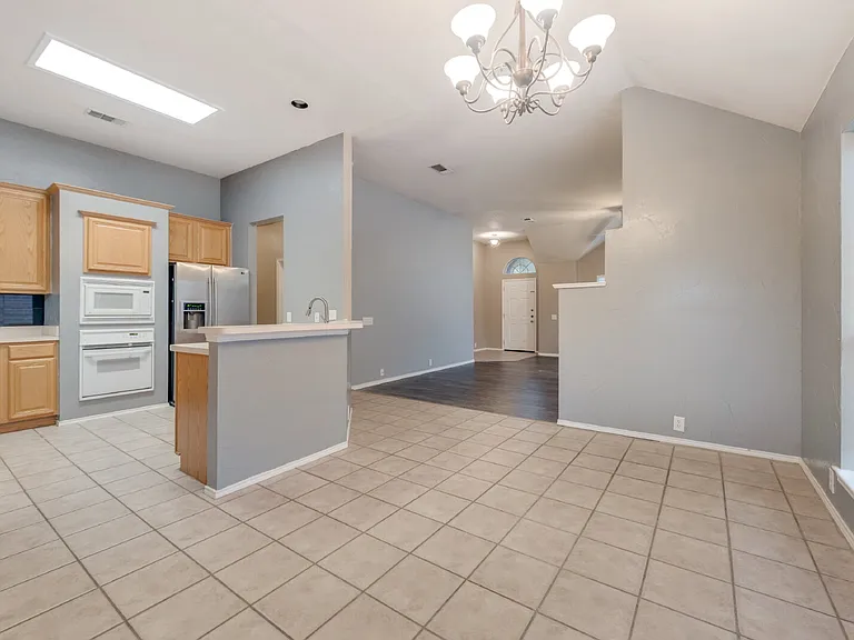 5909 Berkshire Rd — Photo 38