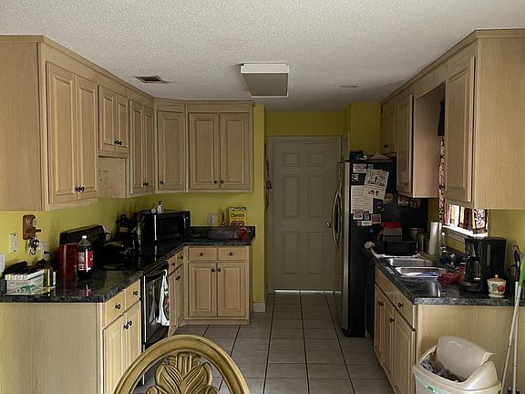 5th image of 2347 Salamanca St