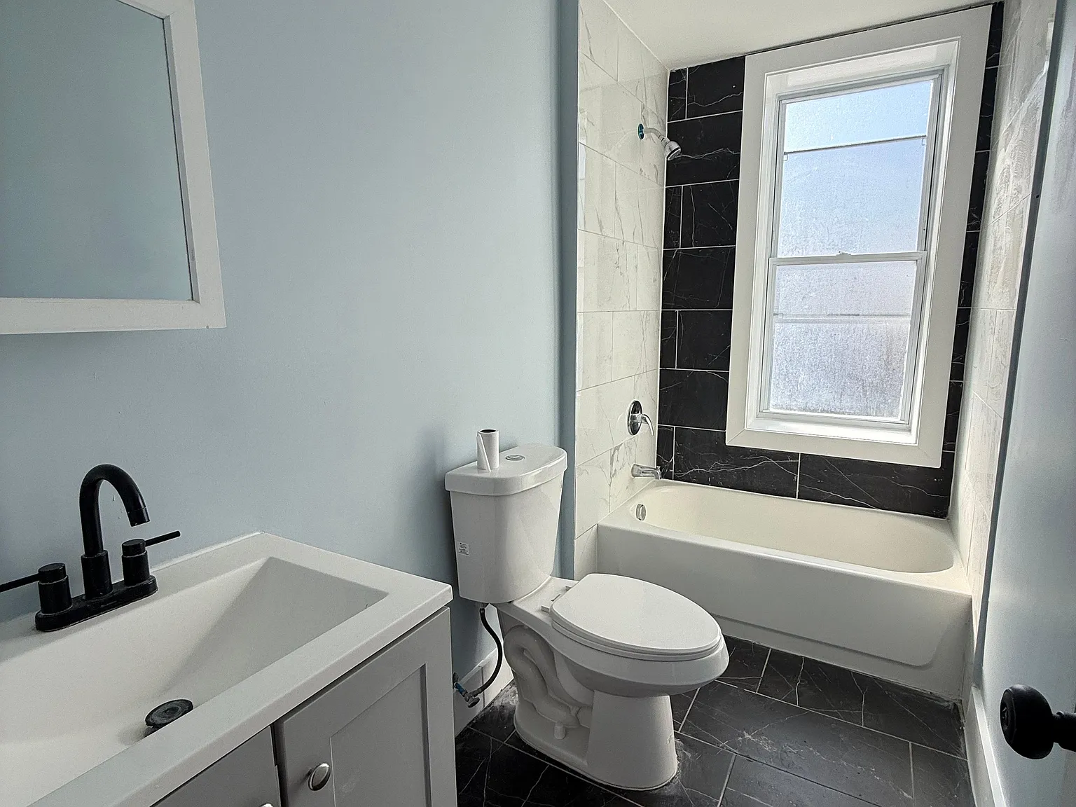 3 bed, $2,250 — Photo 2