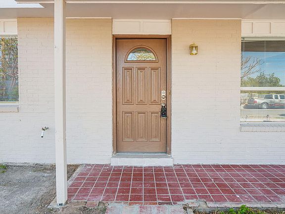 4th image of 8282 Valle Placido Dr