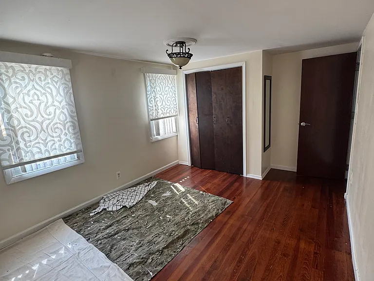 Walnut Ln — Photo 23