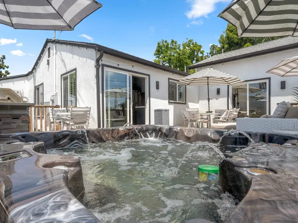 13730 Community St, Panorama City, CA 91402