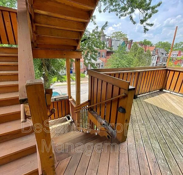 5730 Holden St #2F — Photo 2