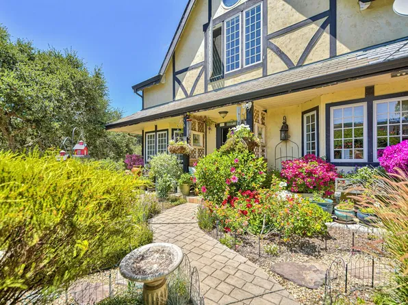 11751 Camino Escondido Rd, Carmel Valley, CA 93924