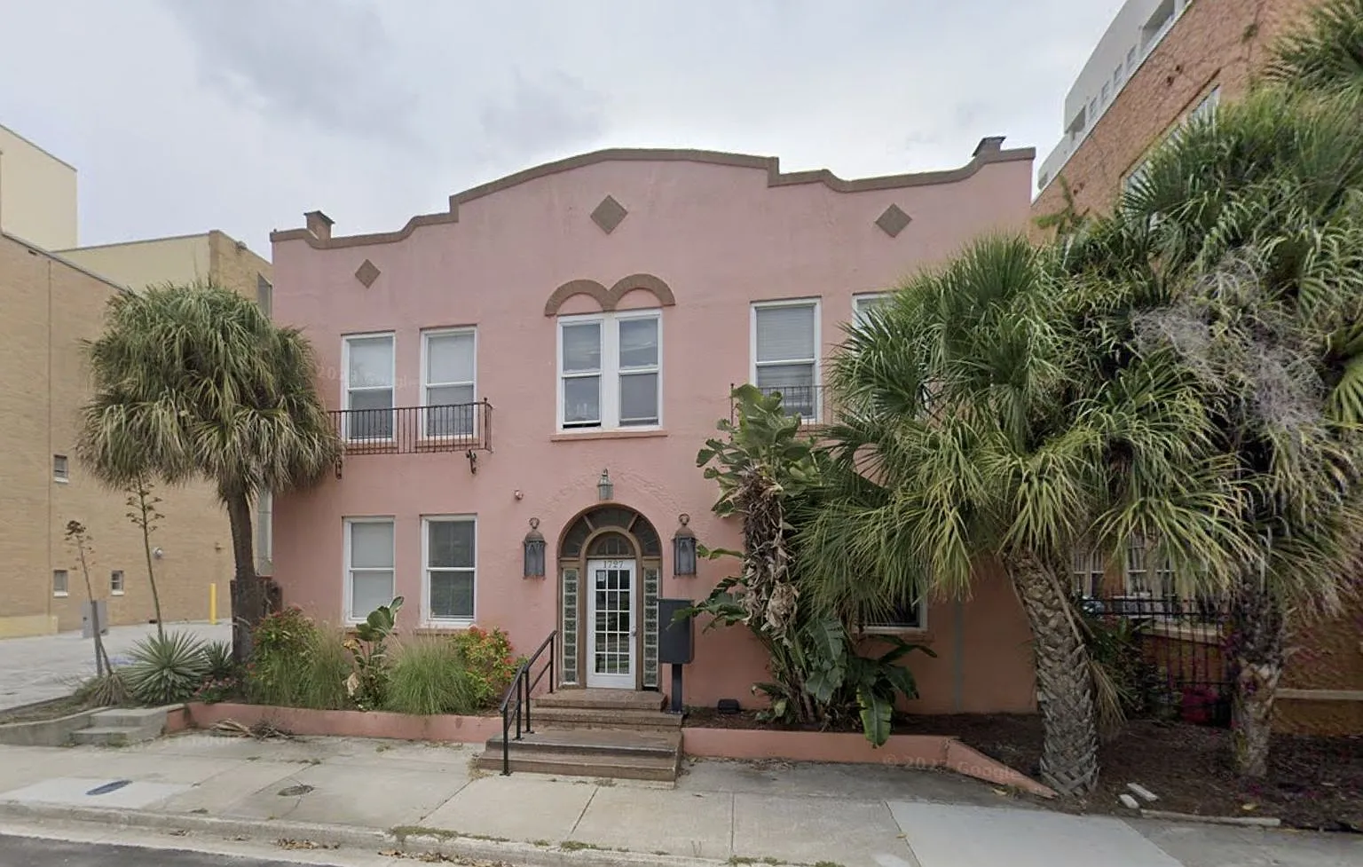 Multifam units available for rent in Sarasota, near Ringling and local beaches. — Photo 2