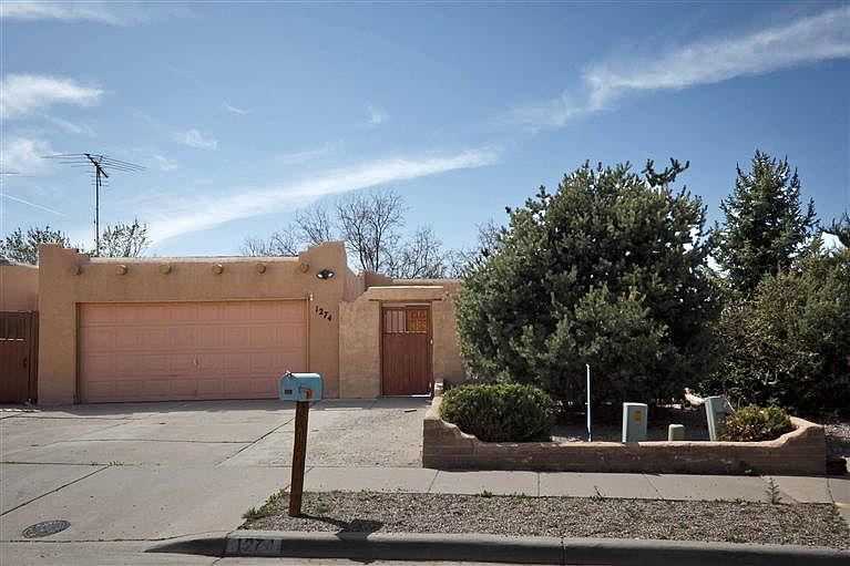 1st image of 1274 Calle La Mirada