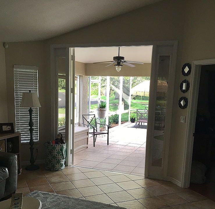 Open concept to Lanai