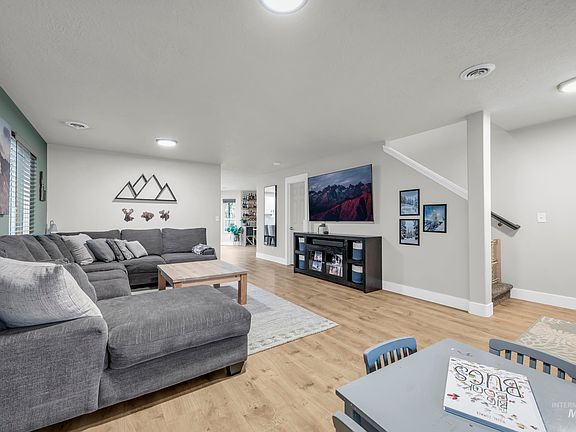 4th image of 3614 S Creekwood Way