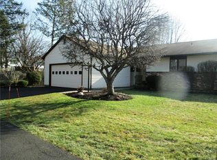 709 Kimry Moor, Fayetteville, NY 13066