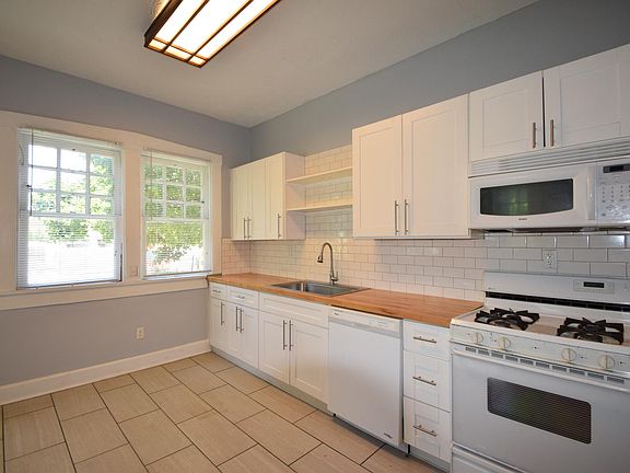 5th image of 2156 N Pennsylvania St