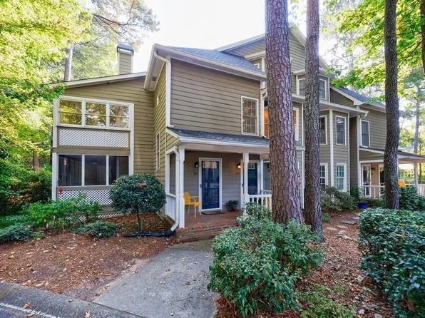 1414 Oakridge Cir, Decatur, GA 30033