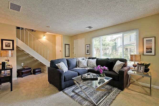 1st image of 127 Escazu Ct