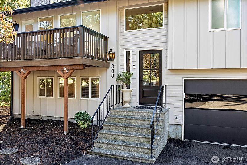 4th image of 308 Point Fosdick Pl NW